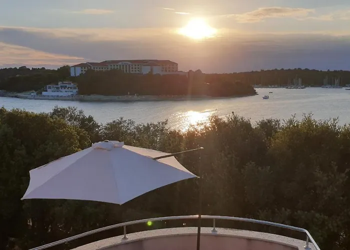 Seafront Appartement Pula