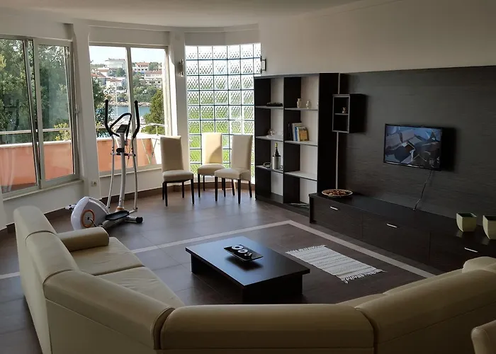 Seafront Appartement Pula