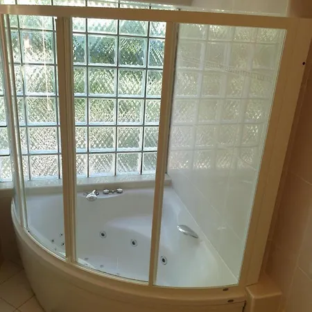 Seafront 아파트 풀라