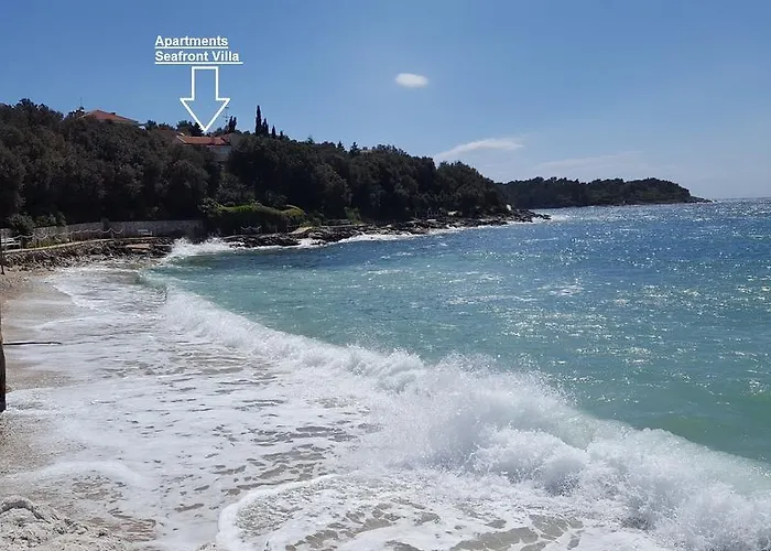 Seafront Апартаменти *